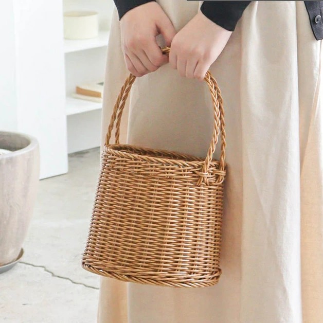 UTILE/ユティルナイール ラウンドバッグ