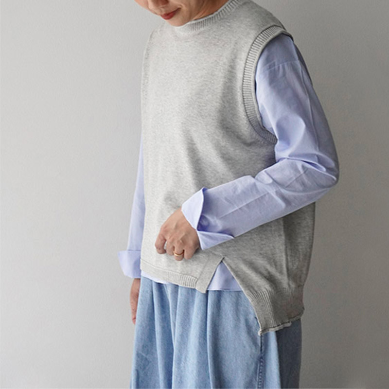 mao made ニットベスト+ラウンドヘムブラウス / OAT02